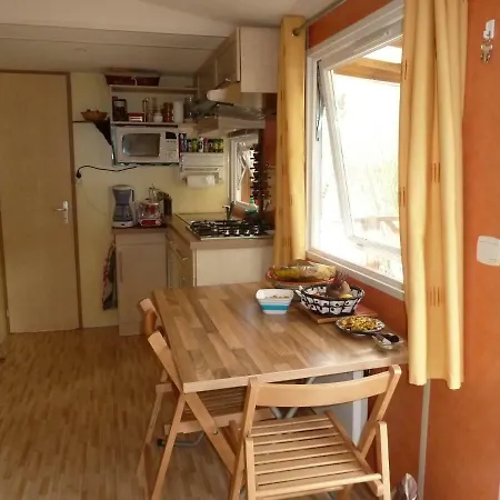 Mobil Camping 4* Ιέρ